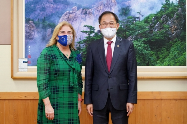 박종호 산림청장-주한 유럽연합 대사 내정자 면담. (사진=산림청)